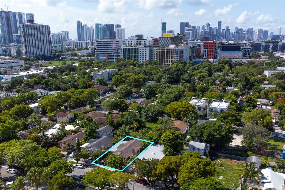 待售: $1,250,000 (2 贝兹, 1 浴室, 1510 平方英尺)