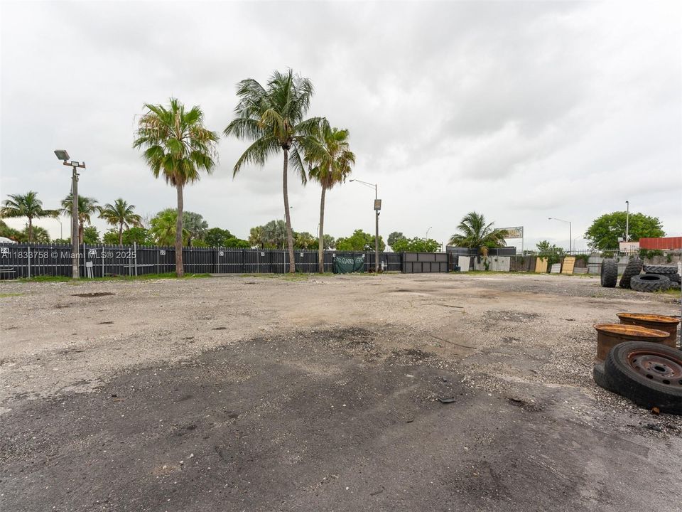 待售: $3,699,999 (0 贝兹, 0 浴室, 0 平方英尺)