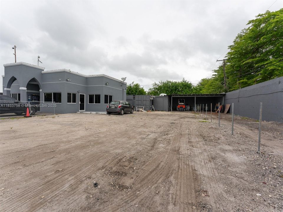 待售: $3,699,999 (0 贝兹, 0 浴室, 0 平方英尺)