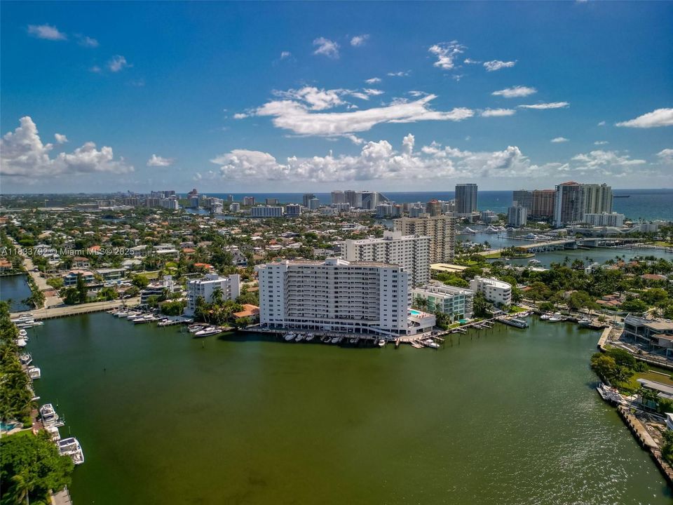 For Sale: $395,000 (1 beds, 1 baths, 1265 Square Feet)