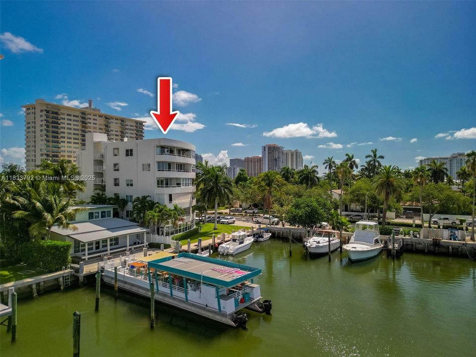 For Sale: $395,000 (1 beds, 1 baths, 1265 Square Feet)