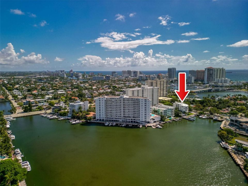 For Sale: $395,000 (1 beds, 1 baths, 1265 Square Feet)