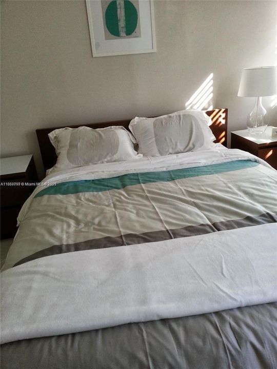 For Rent: $2,300 (2 beds, 2 baths, 858 Square Feet)