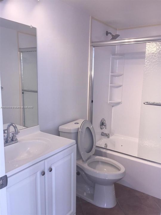 For Sale: $179,900 (2 beds, 2 baths, 1112 Square Feet)