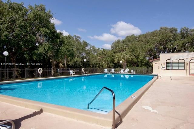 最近租的: $2,100 (2 贝兹, 2 浴室, 1637 平方英尺)