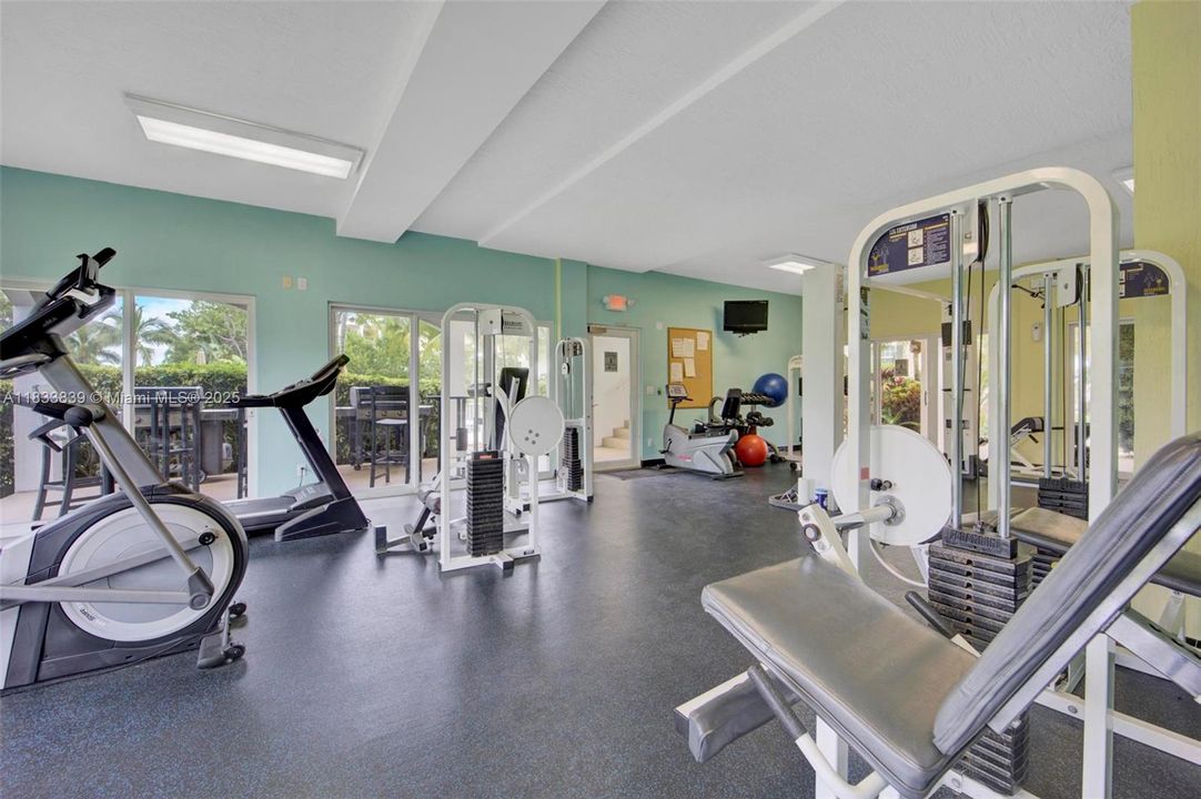 待售: $1,225,000 (3 贝兹, 2 浴室, 2026 平方英尺)