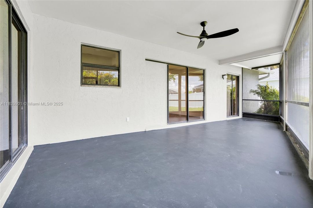 Active With Contract: $320,000 (3 beds, 2 baths, 1592 Square Feet)
