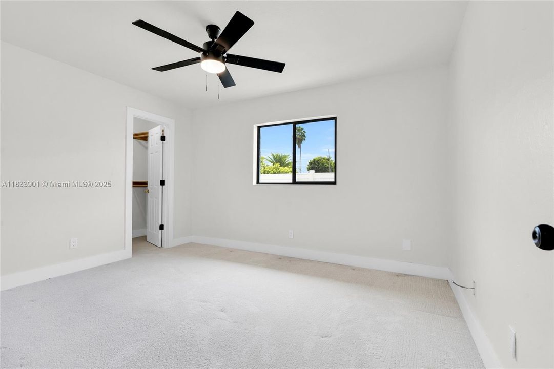 Active With Contract: $320,000 (3 beds, 2 baths, 1592 Square Feet)