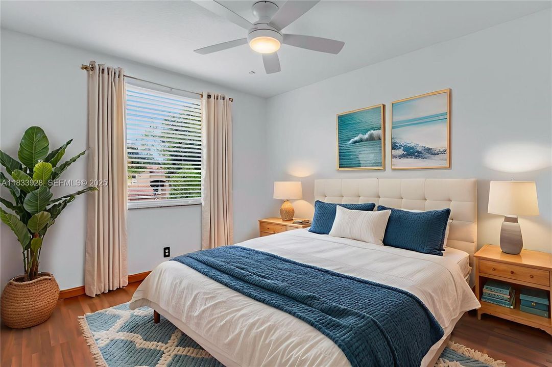 合同活跃: $939,000 (5 贝兹, 3 浴室, 2730 平方英尺)