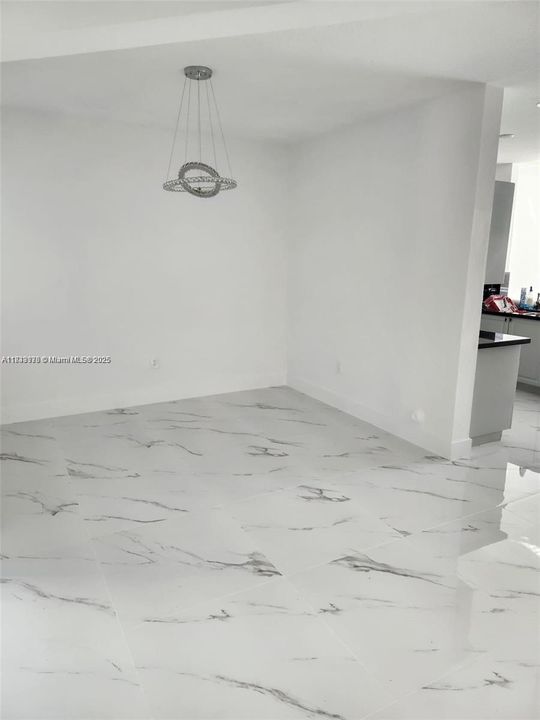 На продажу: $725,000 (3 спален, 2 ванн, 2014 Квадратных фут)