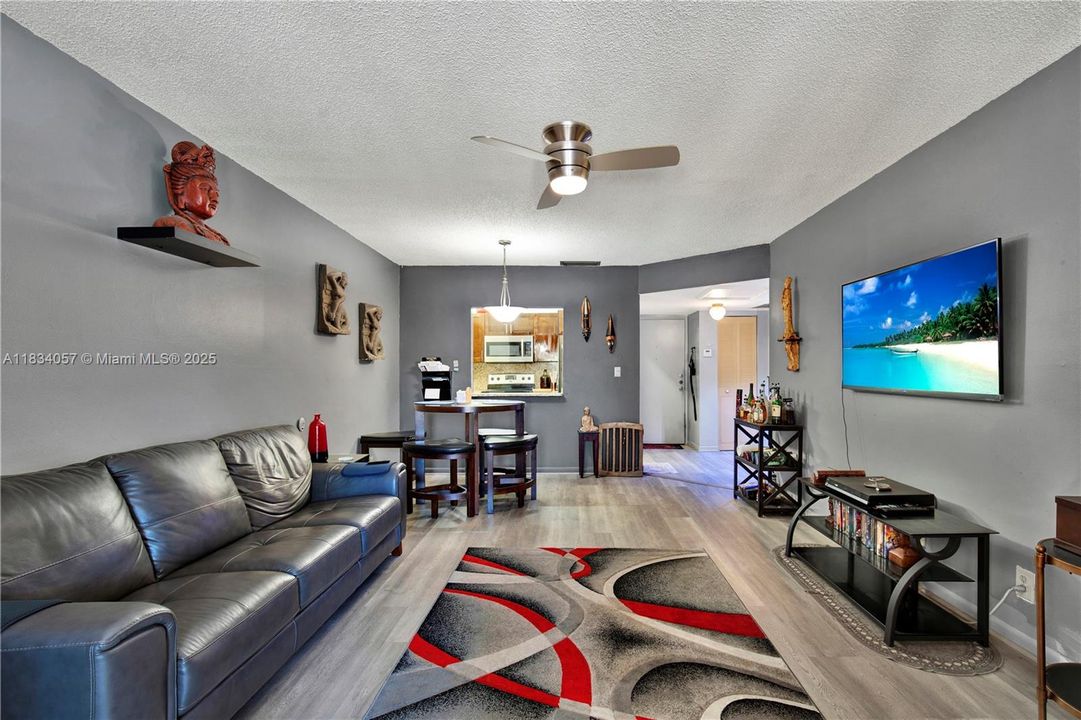 Recently Sold: $150,000 (1 beds, 1 baths, 750 Square Feet)