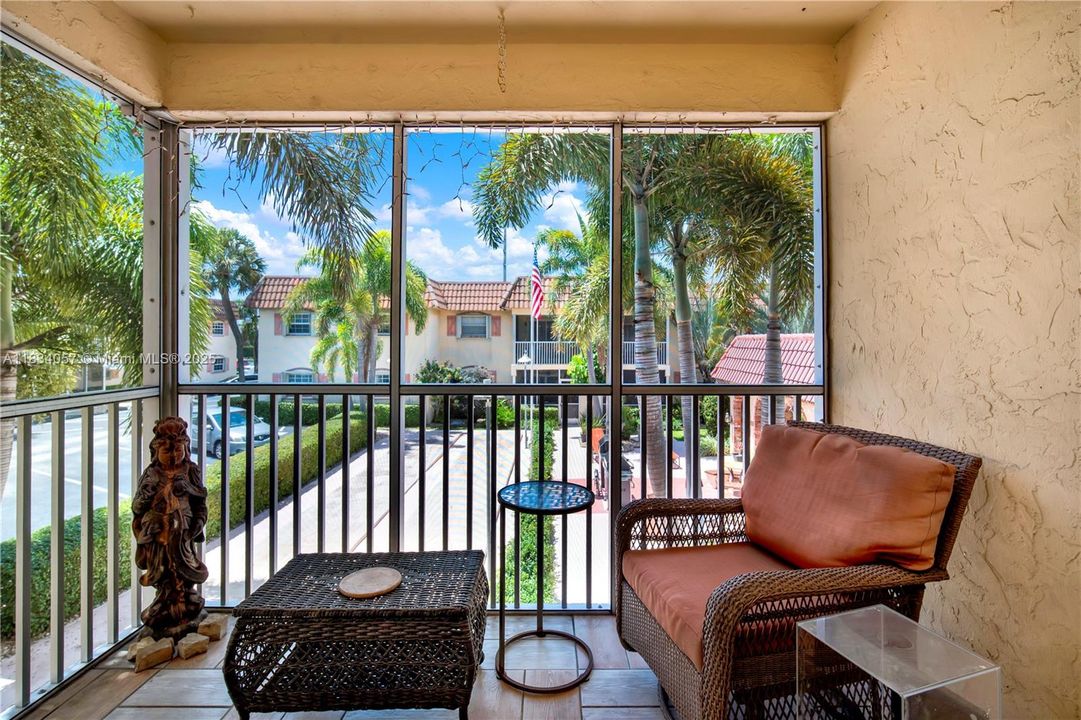 Recently Sold: $150,000 (1 beds, 1 baths, 750 Square Feet)