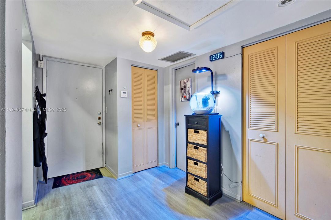 Recently Sold: $150,000 (1 beds, 1 baths, 750 Square Feet)