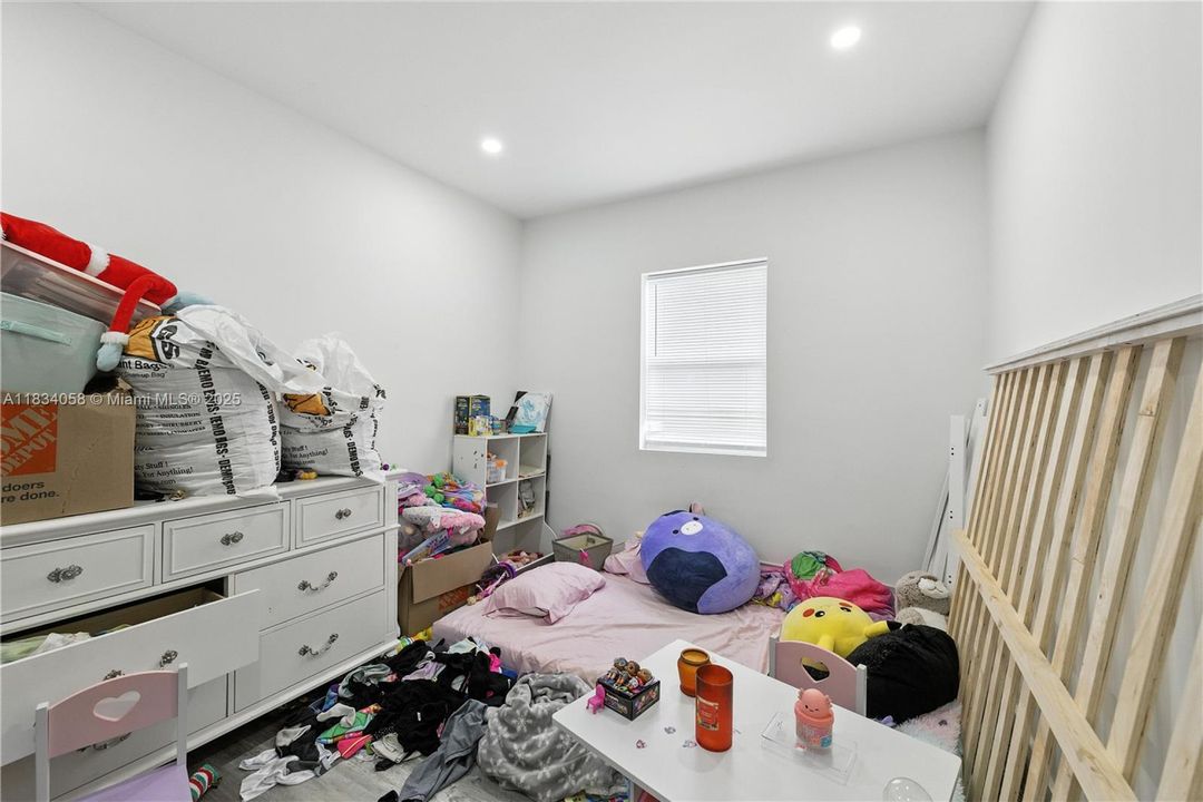 待售: $1,050,000 (0 贝兹, 0 浴室, 2548 平方英尺)