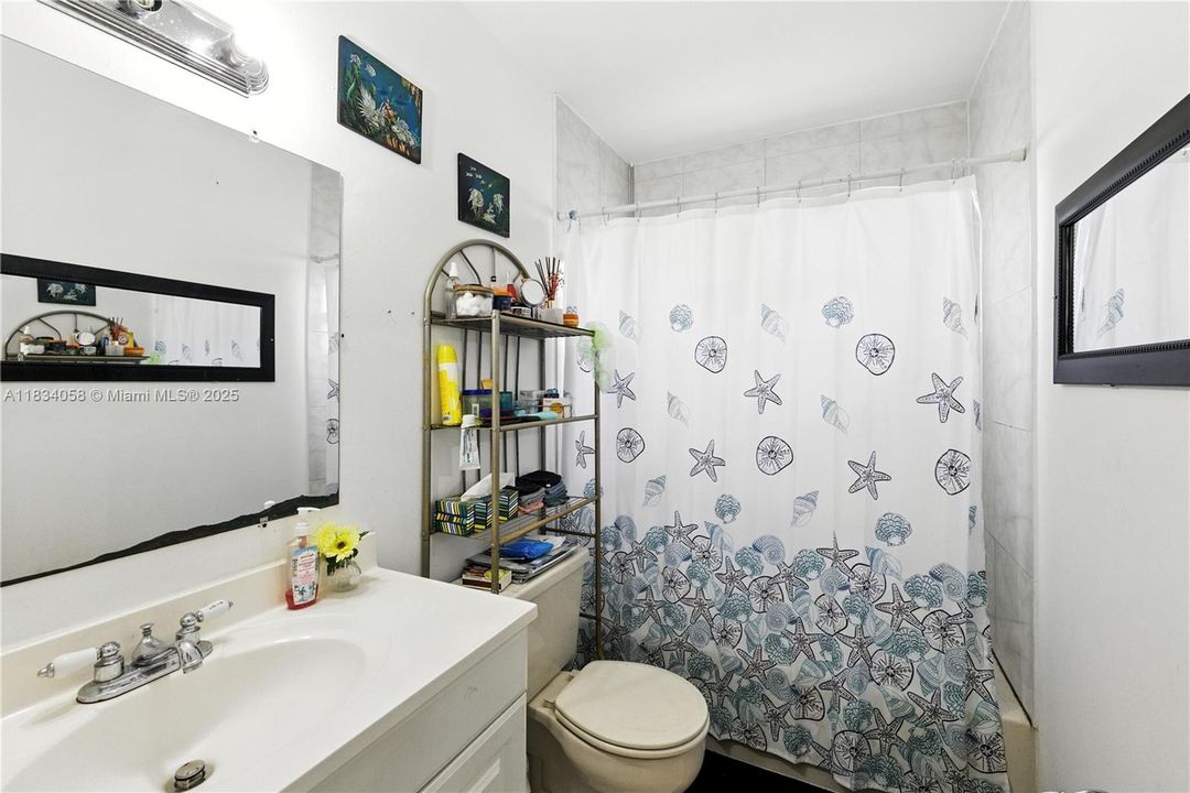 待售: $1,050,000 (0 贝兹, 0 浴室, 2548 平方英尺)