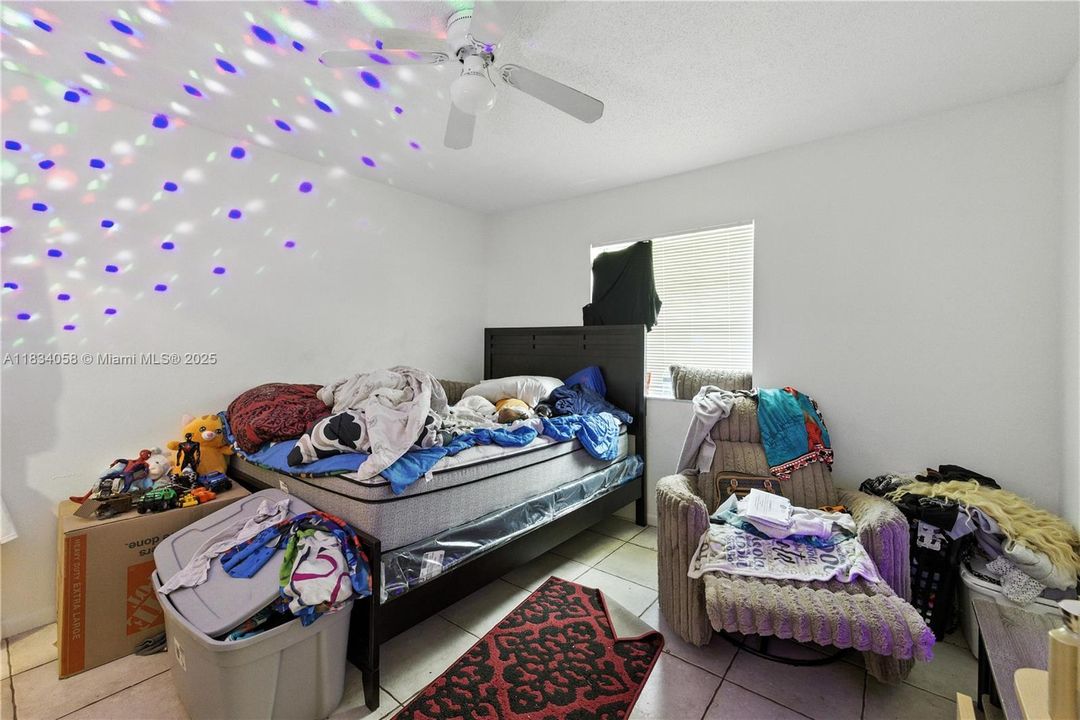 待售: $1,050,000 (0 贝兹, 0 浴室, 2548 平方英尺)