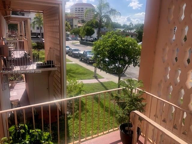 En Venta: $262,500 (2 camas, 1 baños, 725 Pies cuadrados)