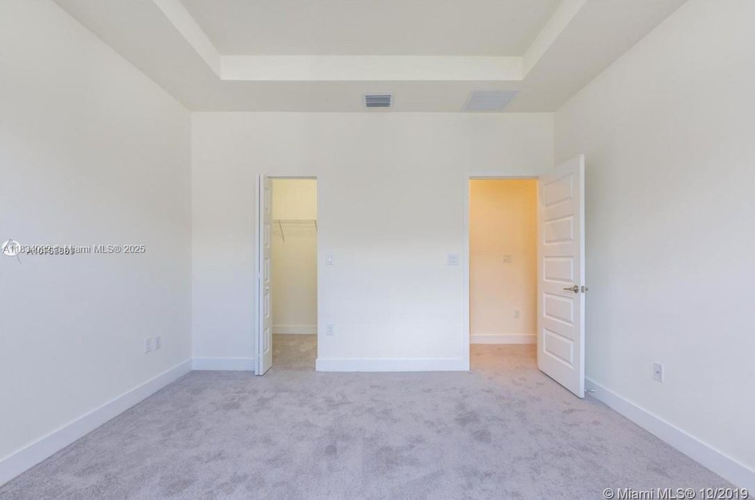 En Venta: $575,000 (3 camas, 2 baños, 1692 Pies cuadrados)