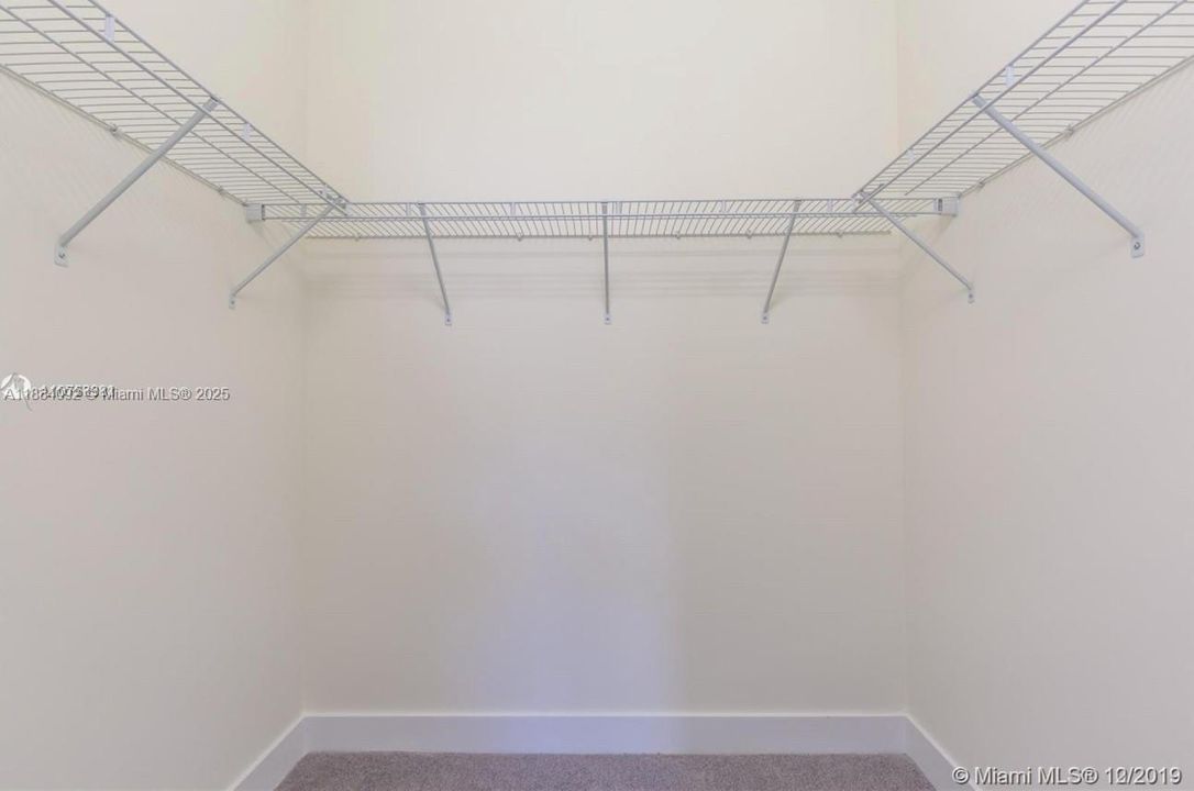 En Venta: $575,000 (3 camas, 2 baños, 1692 Pies cuadrados)