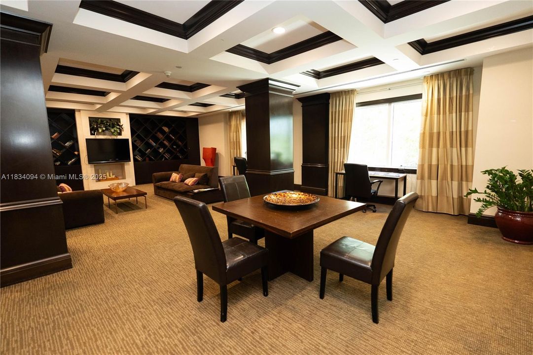 For Sale: $1,099,000 (3 beds, 2 baths, 1648 Square Feet)