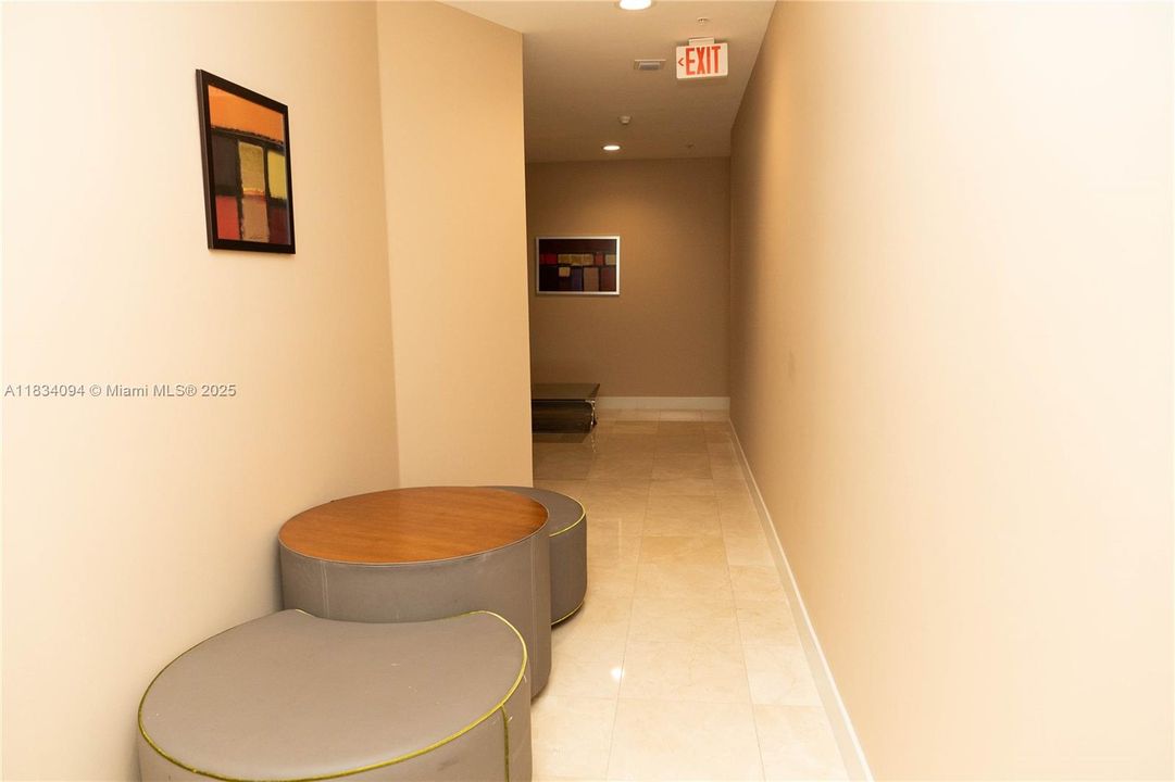 For Sale: $1,099,000 (3 beds, 2 baths, 1648 Square Feet)