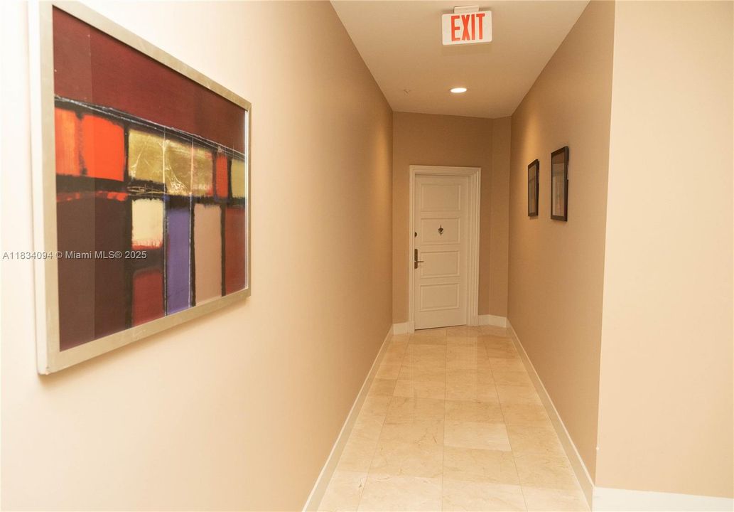 For Sale: $1,099,000 (3 beds, 2 baths, 1648 Square Feet)