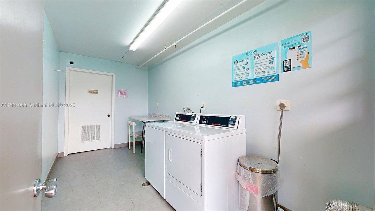 待售: $115,000 (1 贝兹, 1 浴室, 738 平方英尺)