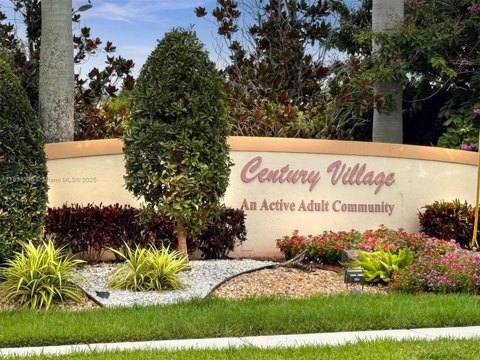 待售: $115,000 (1 贝兹, 1 浴室, 738 平方英尺)