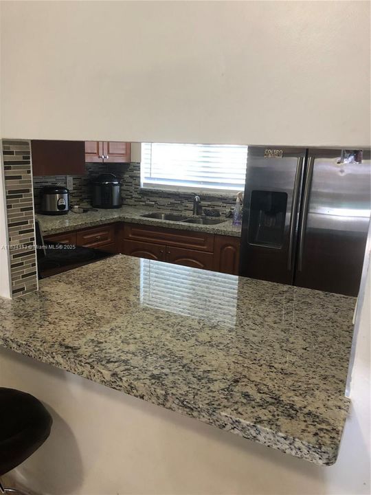 Activo con contrato: $249,900 (2 camas, 1 baños, 930 Pies cuadrados)