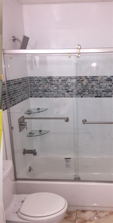 Activo con contrato: $249,900 (2 camas, 1 baños, 930 Pies cuadrados)