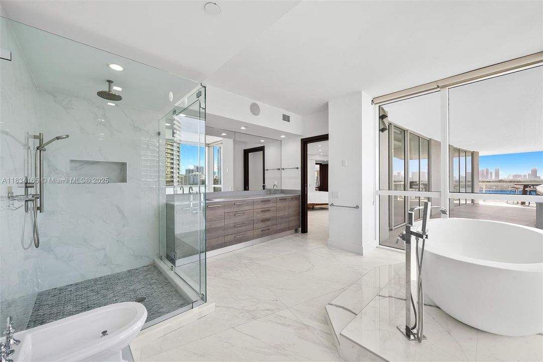 En Venta: $6,700,000 (4 camas, 4 baños, 4078 Pies cuadrados)