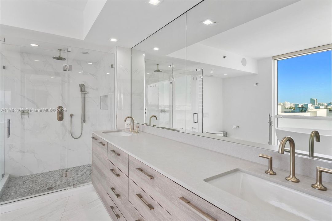 En Venta: $6,700,000 (4 camas, 4 baños, 4078 Pies cuadrados)