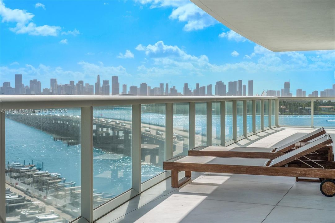 En Venta: $6,700,000 (4 camas, 4 baños, 4078 Pies cuadrados)