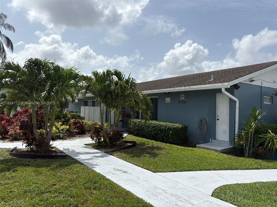 Clubhouse and mailbox