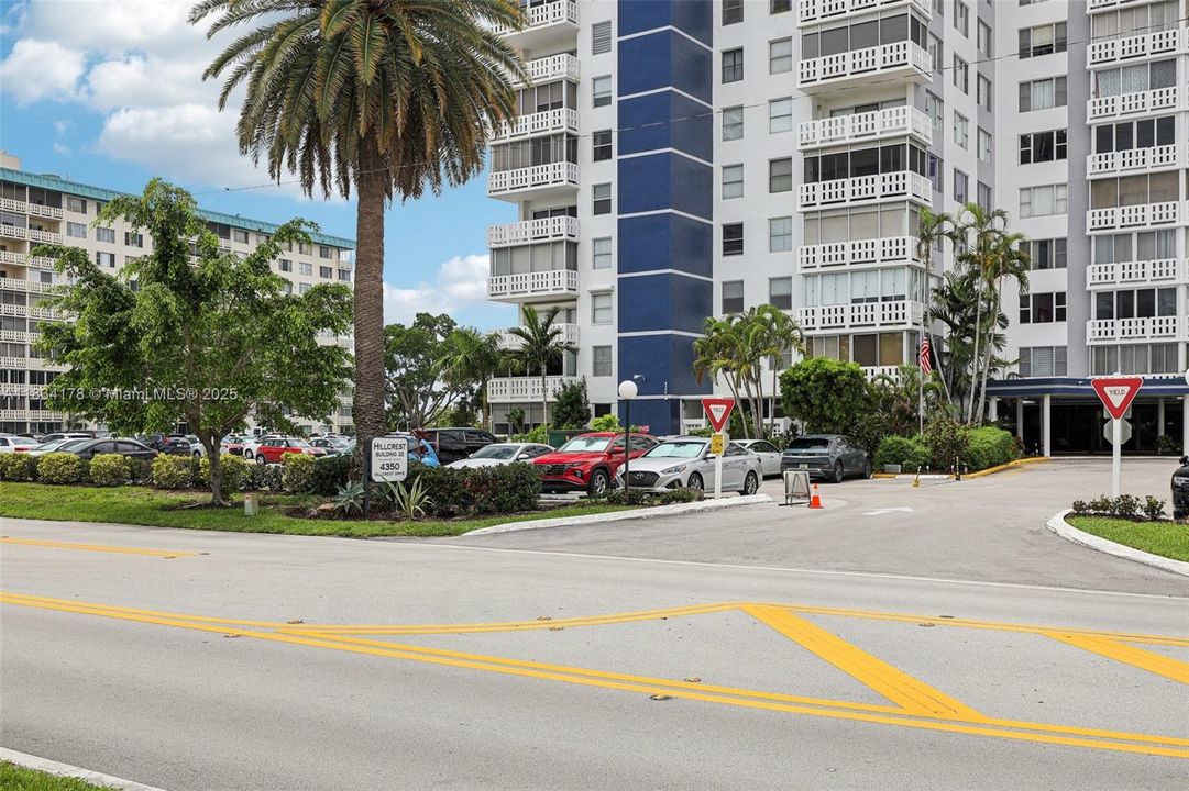 For Sale: $145,000 (2 beds, 2 baths, 1132 Square Feet)