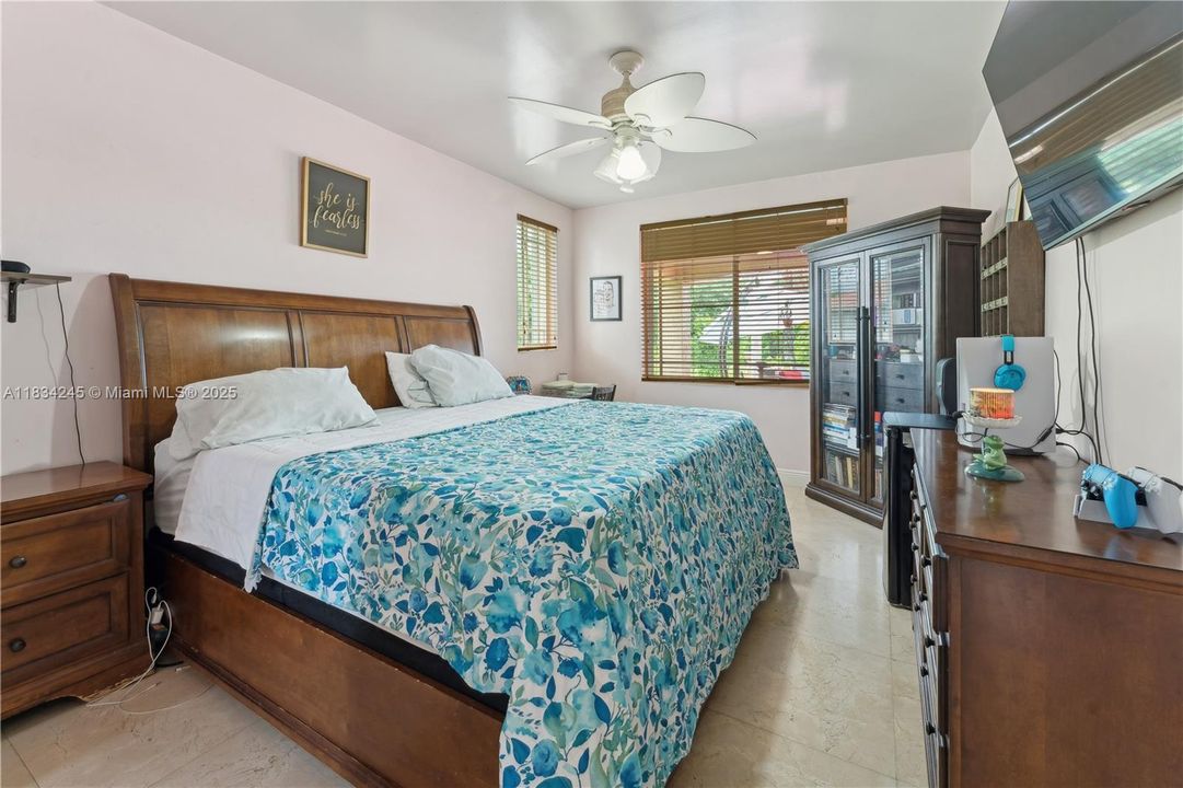 For Sale: $1,595,000 (5 beds, 3 baths, 3094 Square Feet)