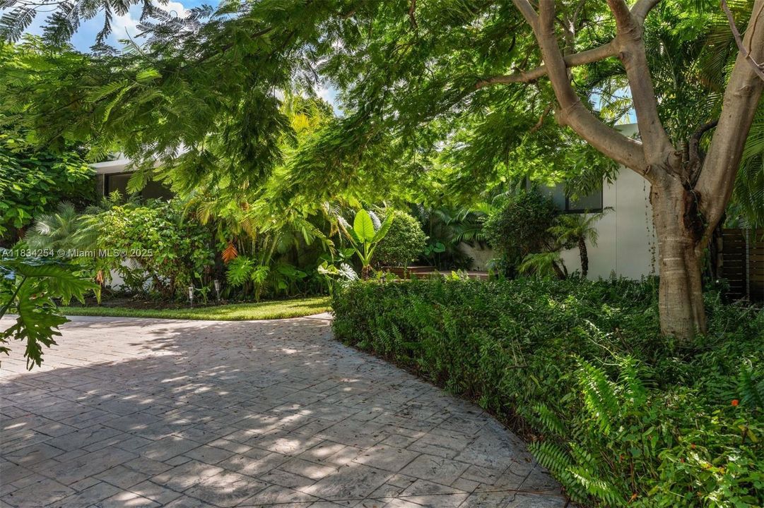 En Venta: $6,375,000 (3 camas, 4 baños, 2403 Pies cuadrados)