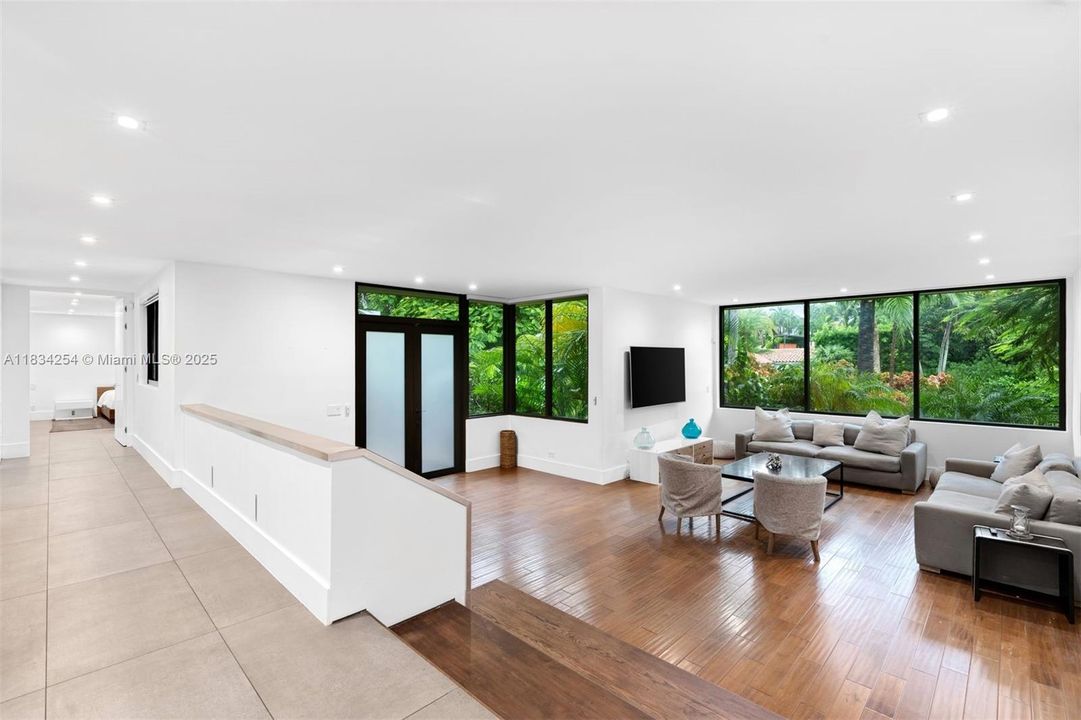 En Venta: $6,375,000 (3 camas, 4 baños, 2403 Pies cuadrados)