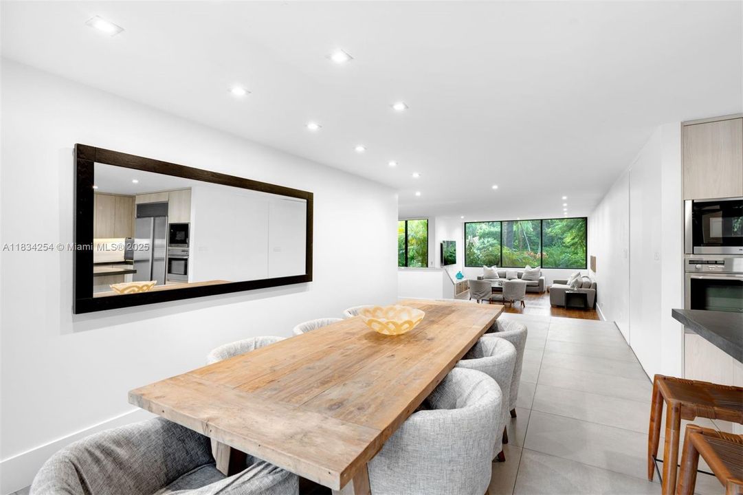 En Venta: $6,375,000 (3 camas, 4 baños, 2403 Pies cuadrados)