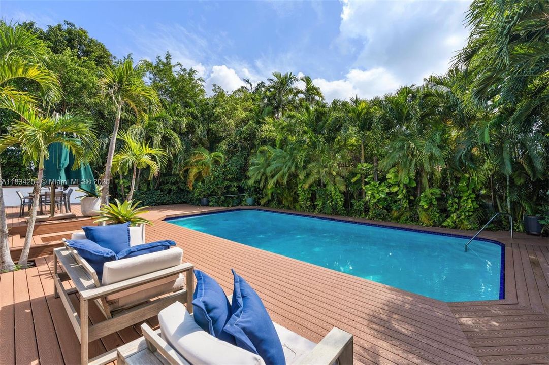 En Venta: $6,375,000 (3 camas, 4 baños, 2403 Pies cuadrados)