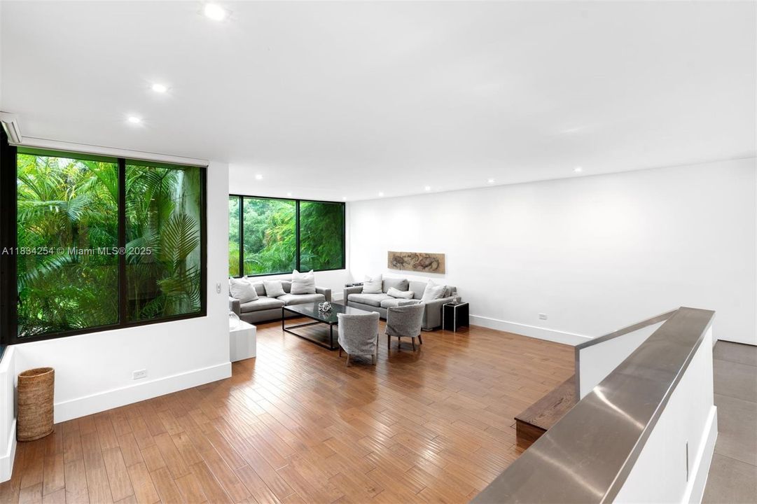 En Venta: $6,375,000 (3 camas, 4 baños, 2403 Pies cuadrados)