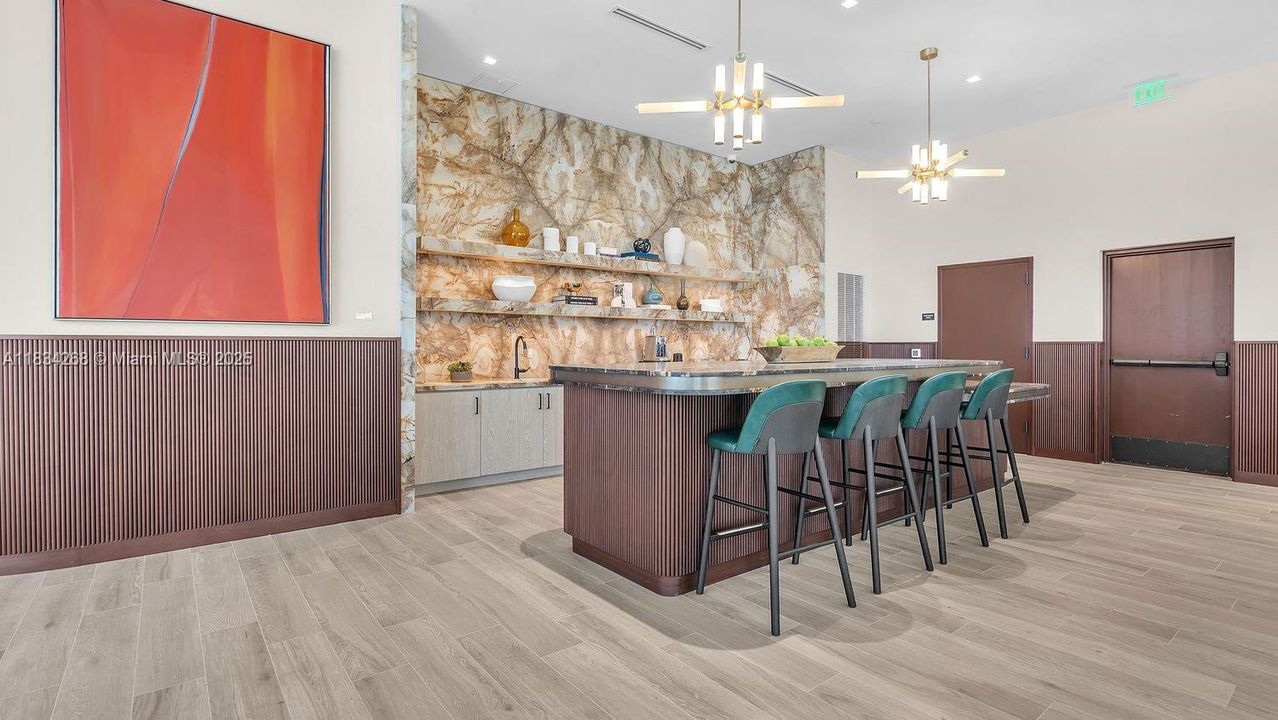 Recently Sold: $3,788,000 (3 beds, 3 baths, 2428 Square Feet)