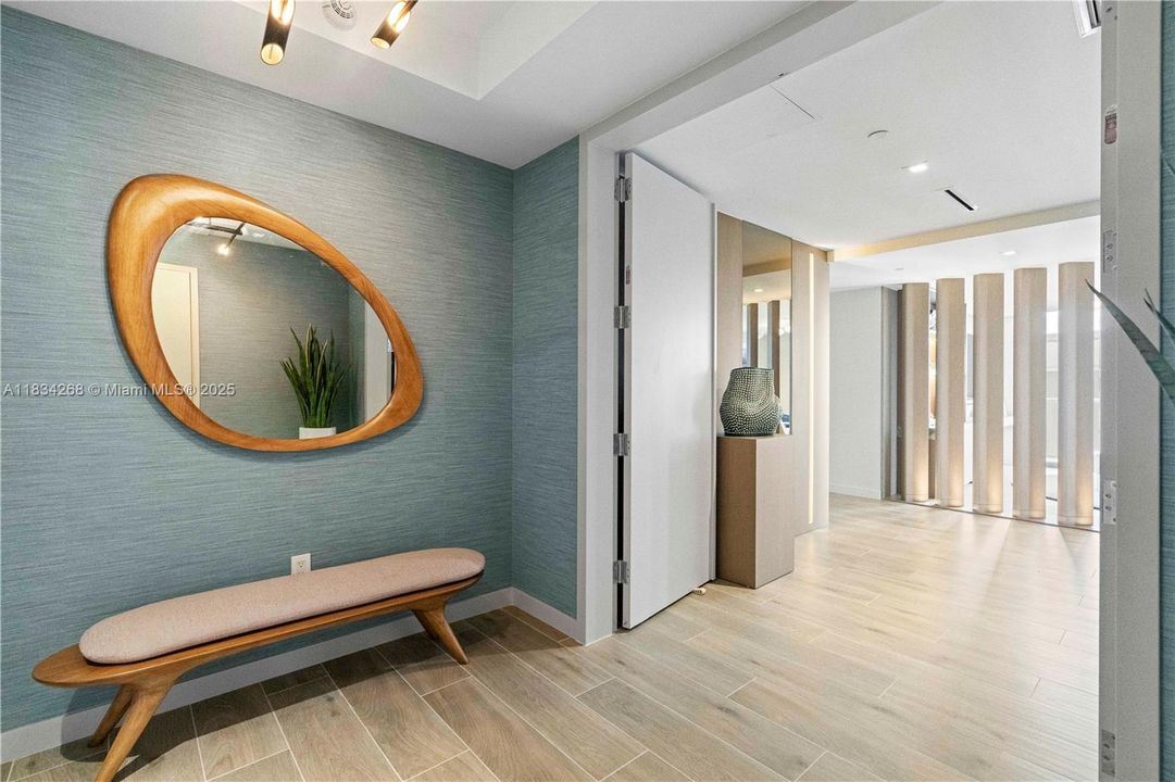 Recently Sold: $3,788,000 (3 beds, 3 baths, 2428 Square Feet)