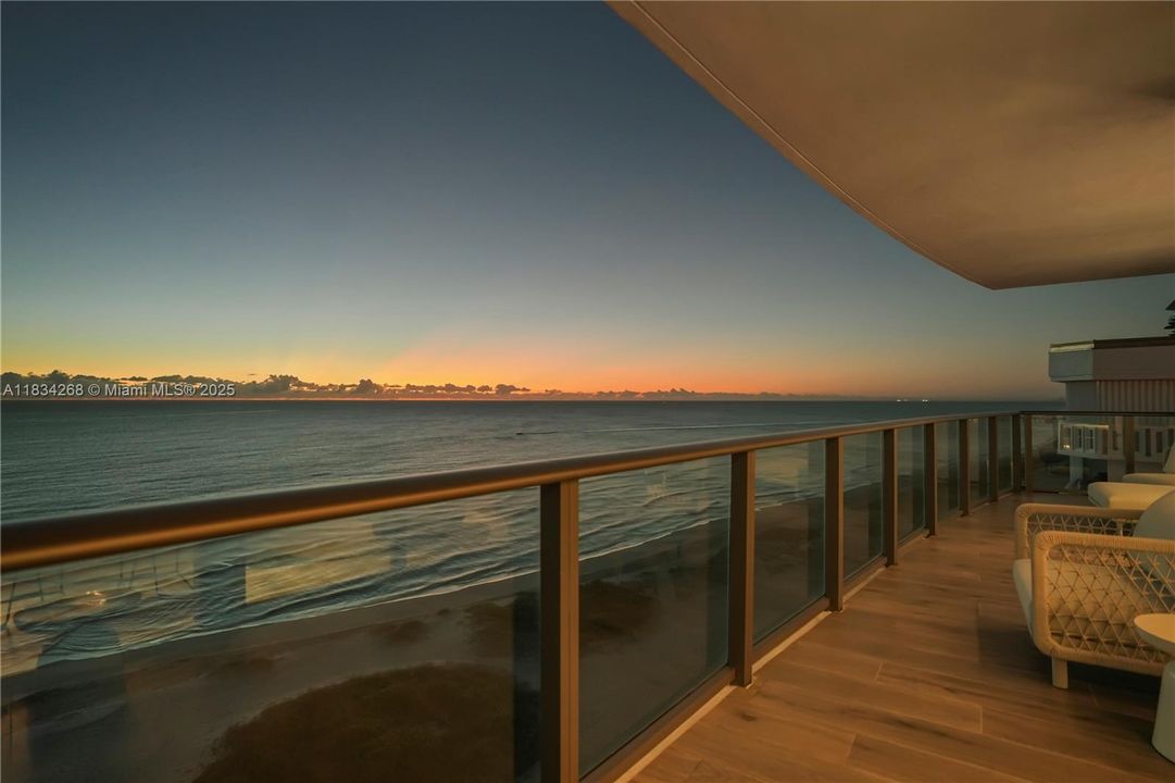 Recently Sold: $3,788,000 (3 beds, 3 baths, 2428 Square Feet)