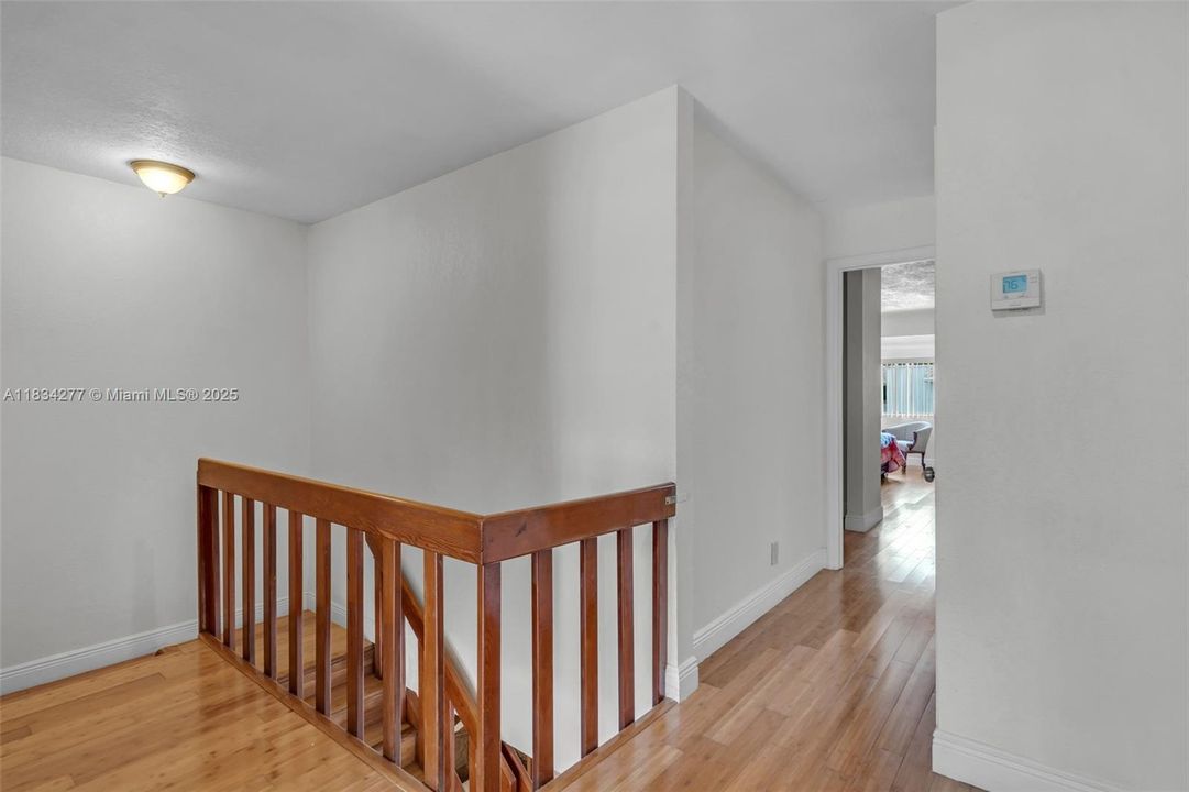 En Venta: $220,000 (4 camas, 2 baños, 2020 Pies cuadrados)