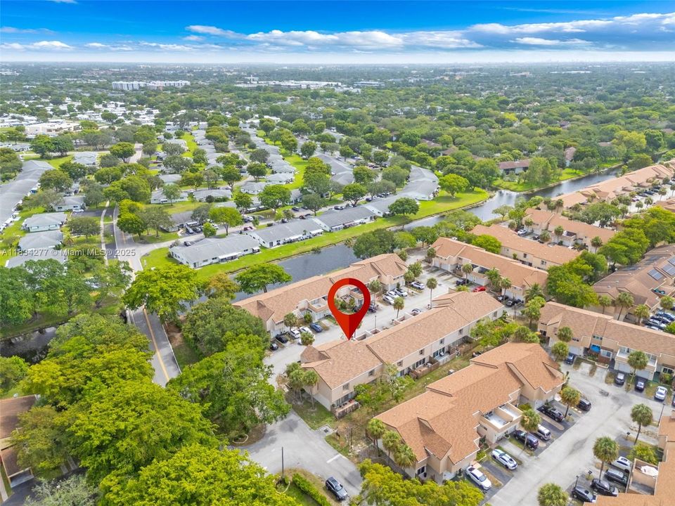 En Venta: $220,000 (4 camas, 2 baños, 2020 Pies cuadrados)