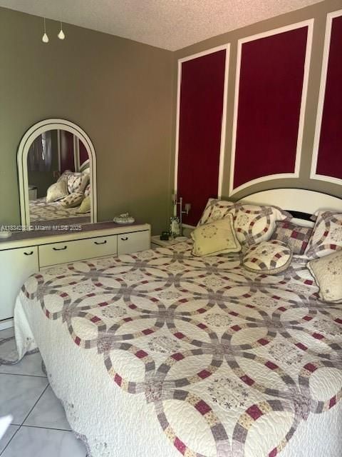 待售: $68,000 (1 贝兹, 1 浴室, 625 平方英尺)