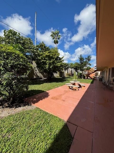 待售: $68,000 (1 贝兹, 1 浴室, 625 平方英尺)