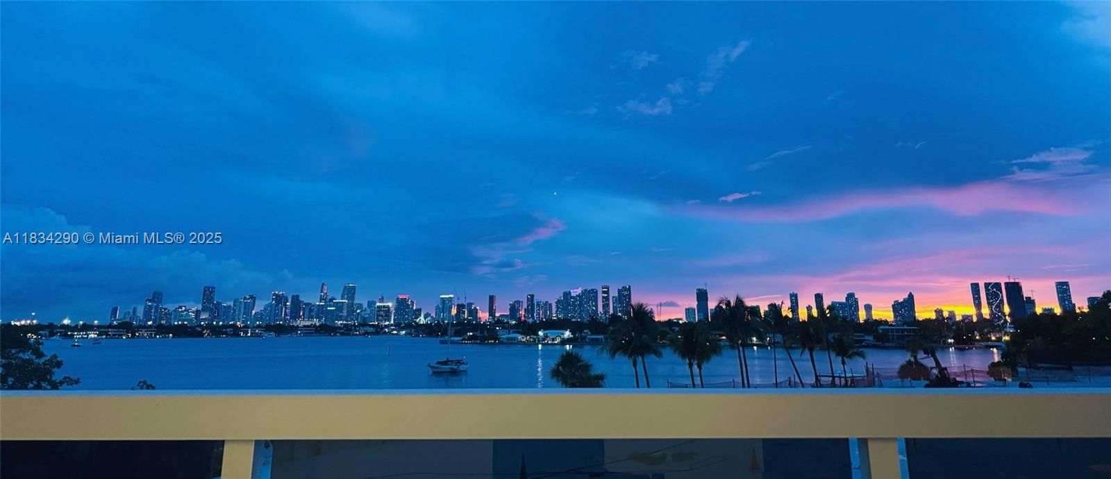 待售: $2,100,888 (2 贝兹, 2 浴室, 1440 平方英尺)