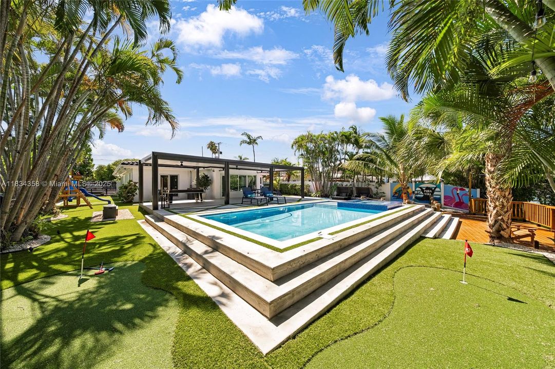 Activo con contrato: $1,200,000 (3 camas, 3 baños, 1361 Pies cuadrados)